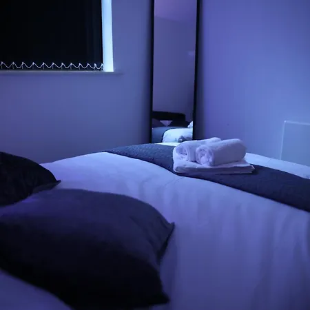 Leeds City Centre * Leeds